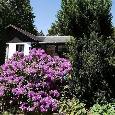 In Maxen Mit Privatem Pool 度假居 Muglitztal