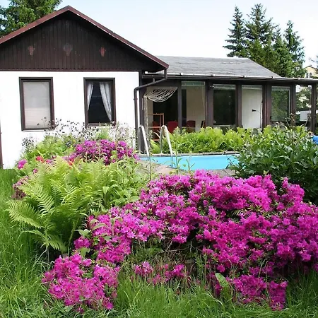 度假居 In Maxen Mit Privatem Pool *
